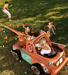 disney Pixar Cars Mater Ball Pit - with water sprayer
