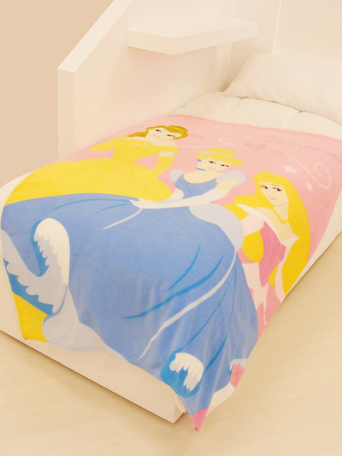 Disney Princess ` Sparkle`Large Fleece Blanket