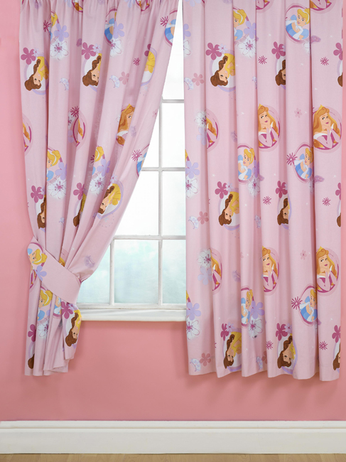 Disney Princess Curtains `earts and Flowers`Design 54 Drop