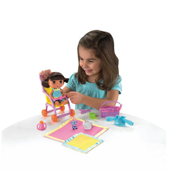 So Many Surprises Baby Dora - Playdate