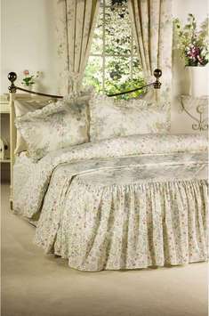 FLOWER MEADOW FRILLED PILLOWCASE