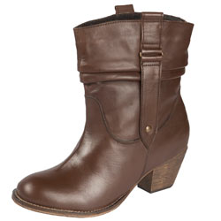 Chocolate side buckle boots