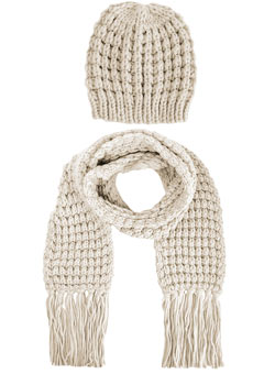 Dorothy Perkins Cream hat and scarf set