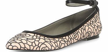 Dorothy Perkins Womens All About Rose Nude rose pattern flat