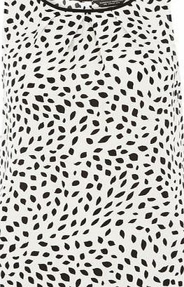 Dorothy Perkins Womens Black and White Petal Print Shell Top-