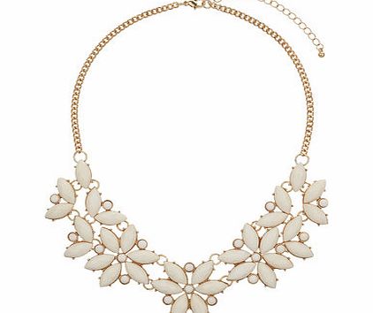 Dorothy Perkins Womens Flower Petal Short Necklace- Gold