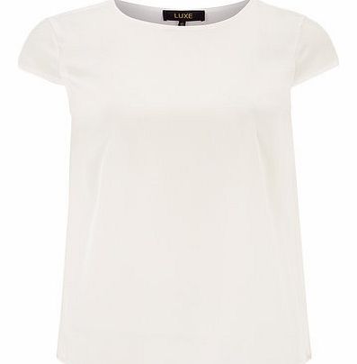 Womens Luxe Pleat Back Blouse- White DP12285311