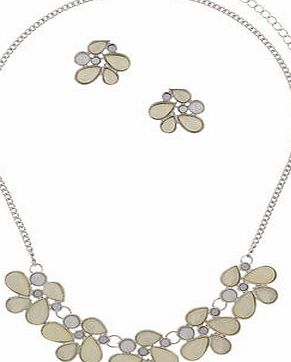 Dorothy Perkins Womens Yellow Flower Jewellery Set- Yellow