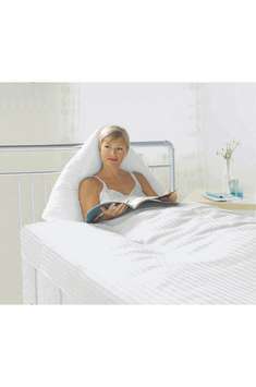 DOWNLAND V-SHAPED PILLOW