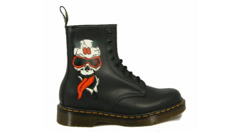 Dr Martens Skull 66