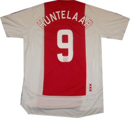  06-07 Ajax home (Huntelaar 9)