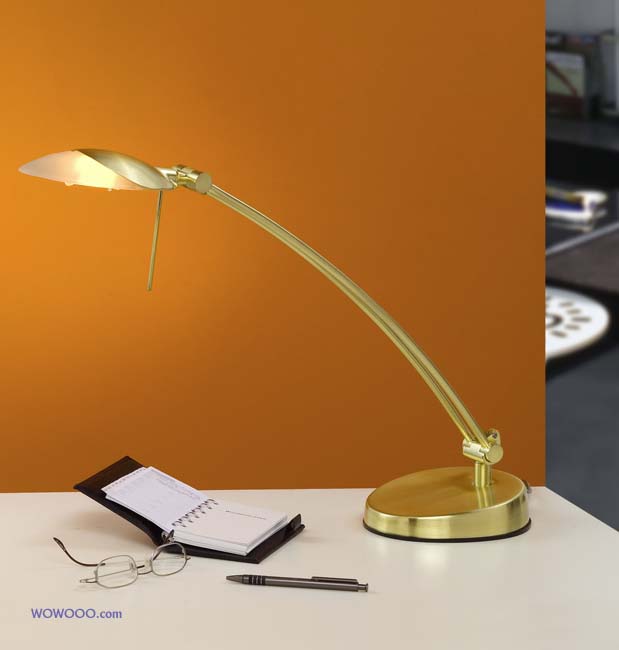 EGLO Kingston 1 desk lamp- brass coated