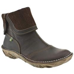 El Naturalista Female En Nasca Fold Down Collar Boot Leather Upper Casual in Brown
