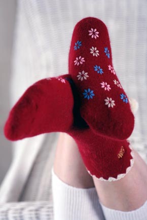 Elle Ladies 1 Pair Elle Angora Slipper Sock With Pom Pom Detail, Gift Bow And Tag Cream