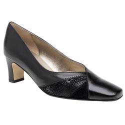 Elmdale Female India II Leather Upper in Black, Freesia, Navy