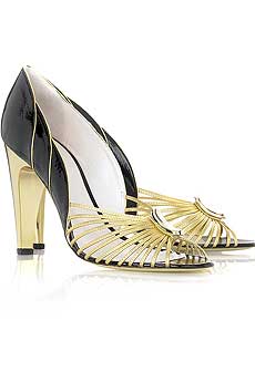 Scallop edge sandals