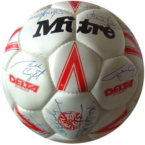 England Ball fully signed by the 1990 World Cup squad