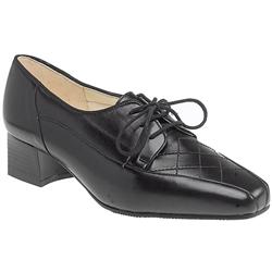Equity Female Winsey Leather Upper in Black