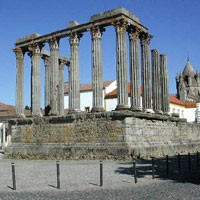 Evora - Roman City Evora and Azeitao Wine Tour