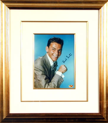 FamousRetail Frank Sinatra signed photo