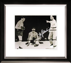 FamousRetail Max Schmeling signed 10x8and#39;and39; b/w photo