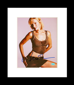 FamousRetail Uma Thurman signed 8x10 photo