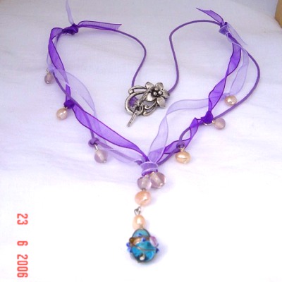 Femme Blue Daisy & Pearls