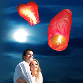 Firebox Love Heart Sky Lanterns (2 Pack)