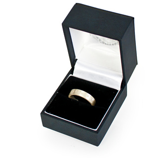 Firebox Pop the Question Rings (Marry Me L)