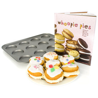 Firebox Whoopie Pie Book and Pan (Whoopie Pie Book and