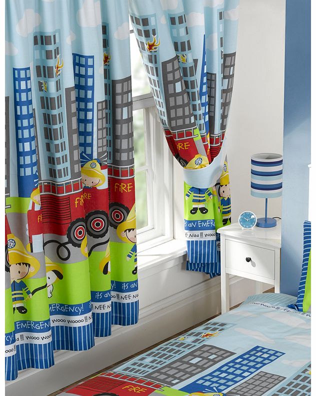 Nee Naa Fire Engine Lined Curtains
