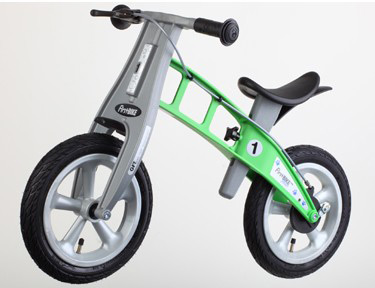 FirstBIKE Street Green with Brakes