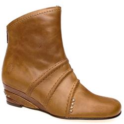 Fly London Female Brill Bocca Ankle Leather Upper Casual in Tan