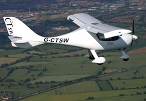Flying 30 Minute Microlight Flight in Bedfordshire