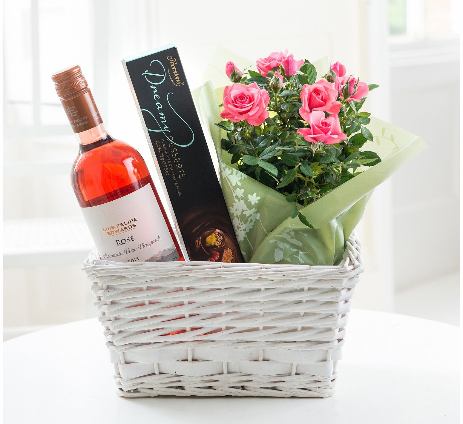 Flying Flowers Rose Wine Gift Set