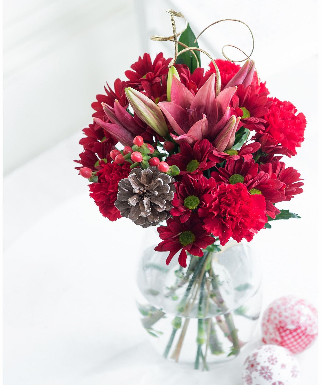 Flying Flowers Yuletide