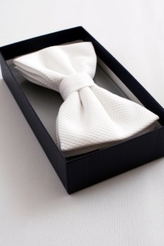 Folkspeare White Marcella Bow Tie