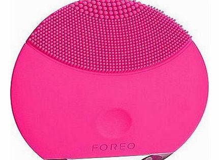 Foreo LUNA Mini Skincare Device Magenta 10175910
