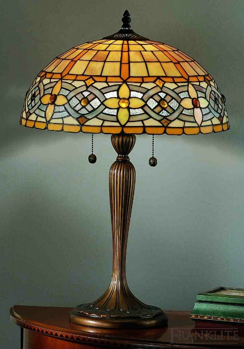 Franklite Tiffany glass table lamp