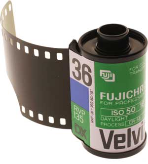 Velvia 50 - 135-36 - Original Version - Dated 11/2007 - PACK OF 5 FILMS