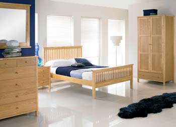 Atlanta Pale Oak Bedroom Set with Chest of Drawers