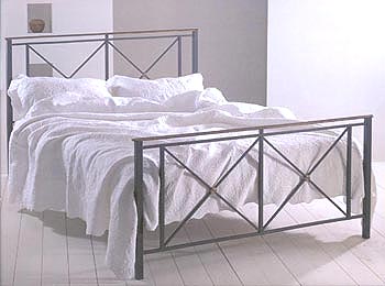 Furniture123 Corelli Bed