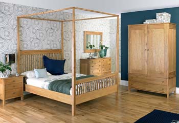 Furniture123 Newhampton Light Oak 4 Poster Bedroom Set -