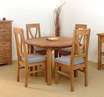 Furniture123 Verviers Oak Round Extending Dining Set