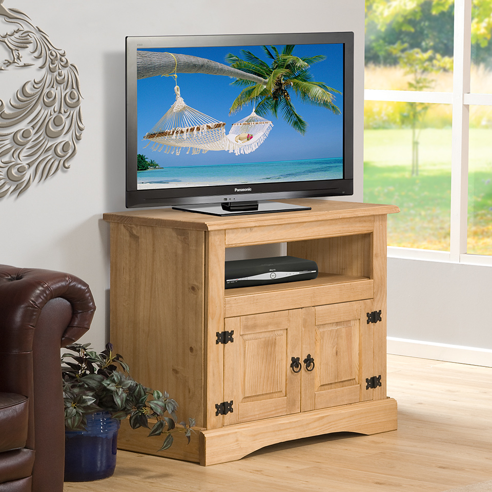 Gardens and Homes Direct Aztec Corona Mexican Pine TV Unit