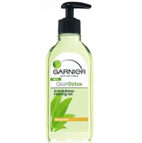 Garnier Skin Naturals Clean Detox AntiDullness Foaming