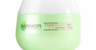 Garnier Skin Naturals Nutritionist Youthful