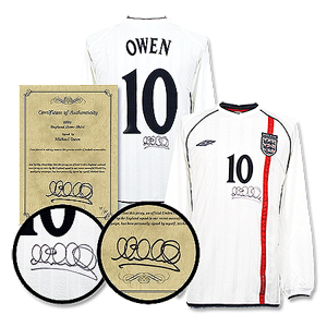 GBM 01-03 England Michael Owen Signed Shirt