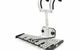 Gear4Music 32 Note Marching Glockenspiel with Carrier by
