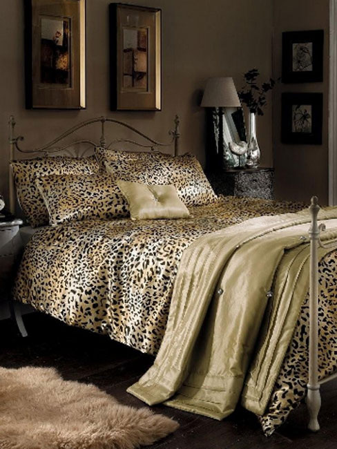 Generic Gold Leopard Print Satin Double Duvet Cover,